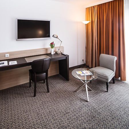Hotel Plaza Duisburg Luaran gambar