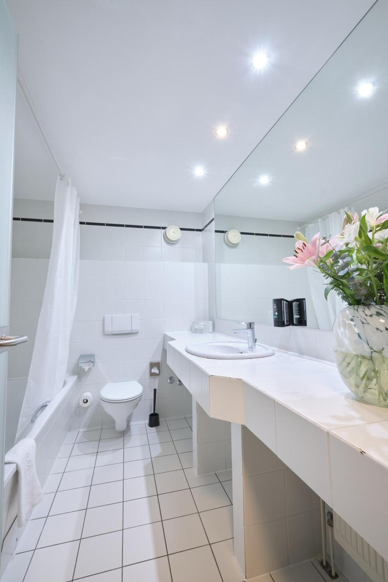 Hotel Plaza Duisburg Luaran gambar