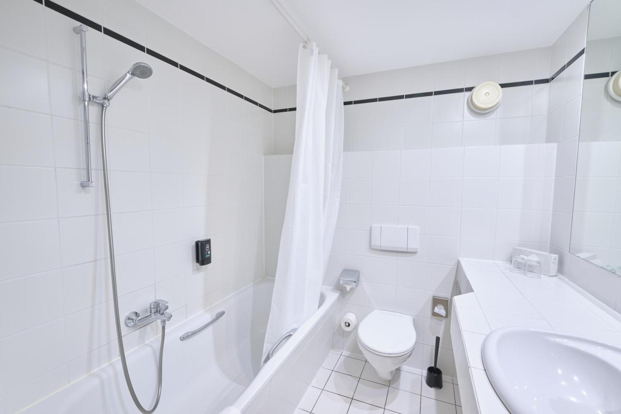 Hotel Plaza Duisburg Luaran gambar