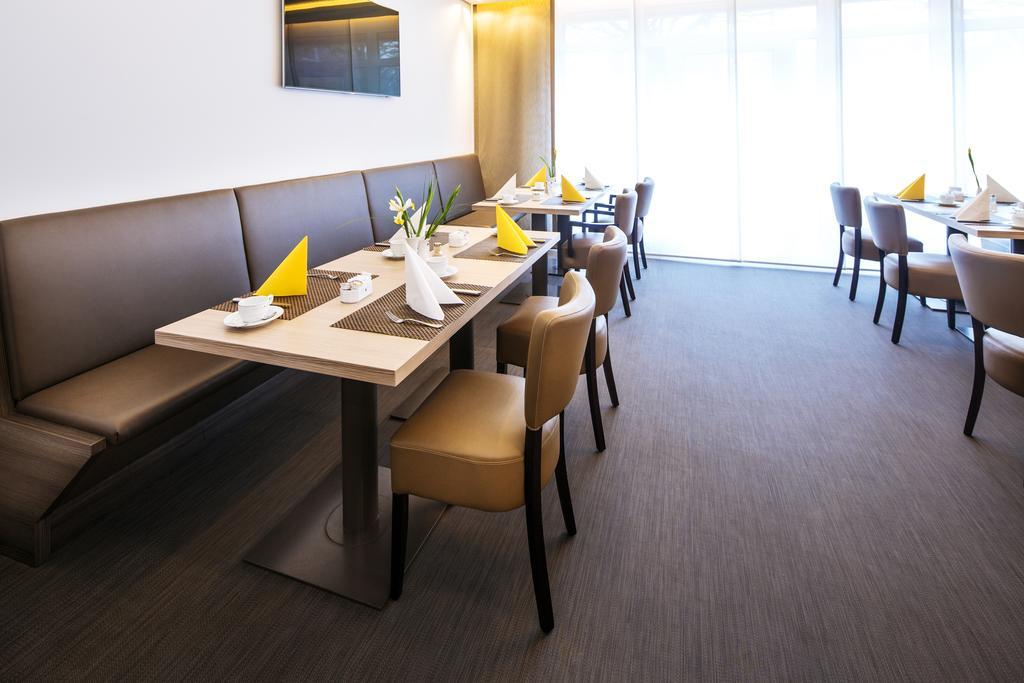 Hotel Plaza Duisburg Luaran gambar